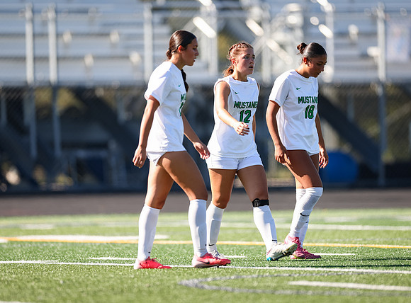 Mounds View vs Mahtomedi Girls Varisty Soccer 137