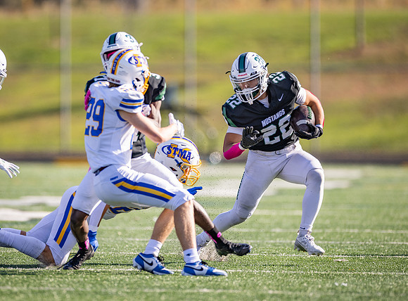 Mounds View vs STMA Varsity Football 344