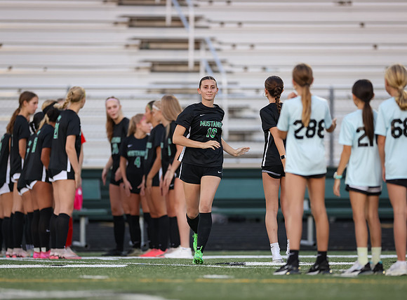 Mounds View vs Stillwater Varsity Soccer 22