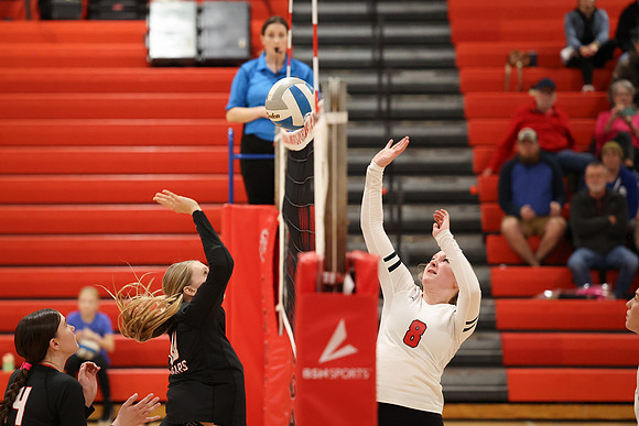 Centennial vs Coon Rapids Girls Varsity Volleyball 171