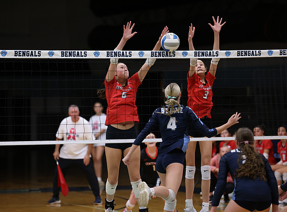 Centennial vs Blaine Girls Varsity Volleyball 158