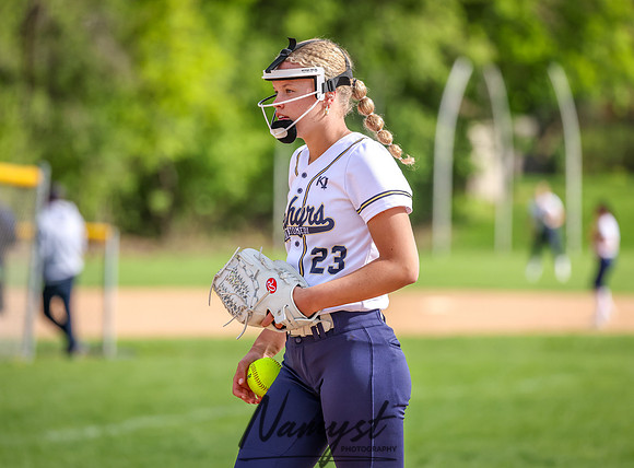 Mahtomedi vs Totino-Grace 98
