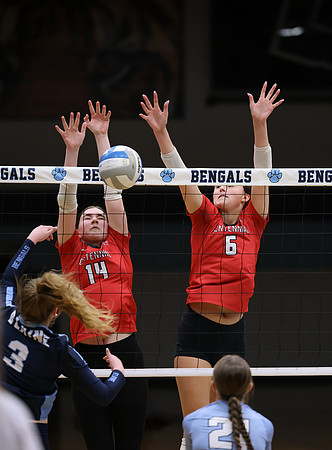 Centennial vs Blaine Girls Varsity Volleyball 163