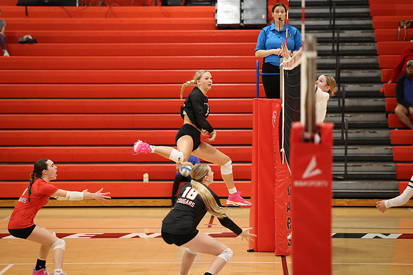 Centennial vs Coon Rapids Girls Varsity Volleyball 177