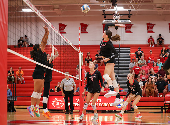 Centennial vs Osseo Girls Varsity Volleyball 144
