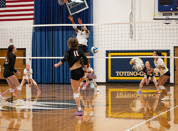 Centennial vs Totino-Grace Girls Varsity Volleyball 198