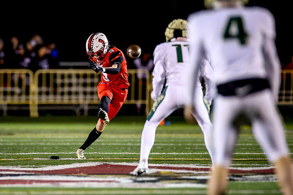Centennial vs Rochester Mayo Varsity Football 190