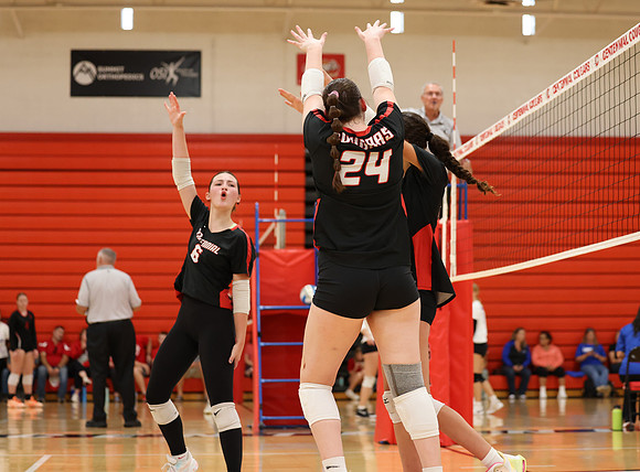Centennial vs Cambridge-Isanti Girls JV Volleyball 32