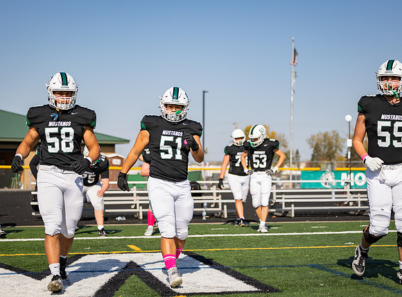 Mounds View vs STMA Varsity Football 17