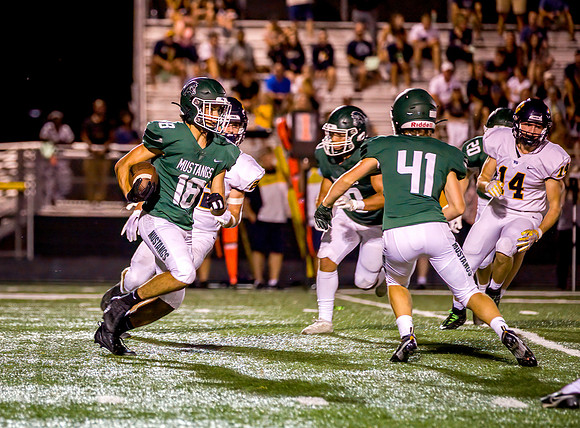 Mounds View vs Totino Grace Varsity Football 310