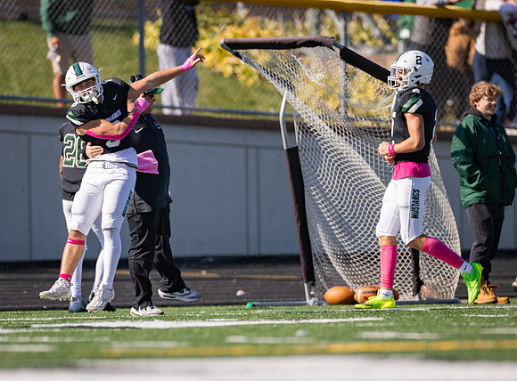 Mounds View vs STMA Varsity Football 101