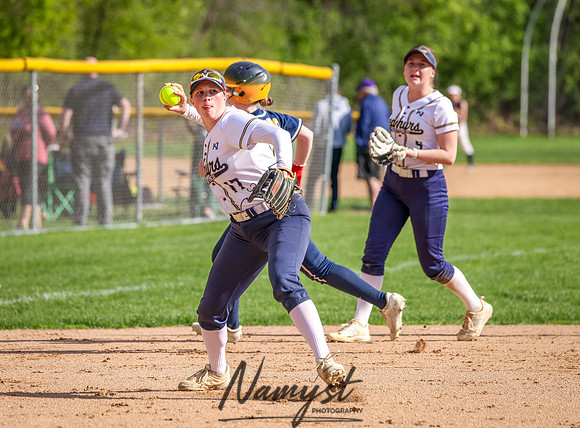 Mahtomedi vs Totino-Grace 240