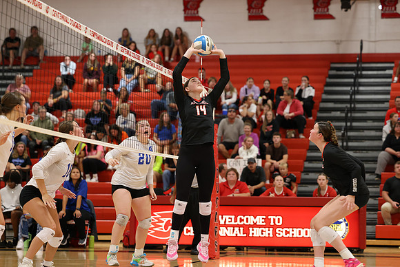 Centennial vs Cambridge-Isanti Girls Varsity Volleyball 142