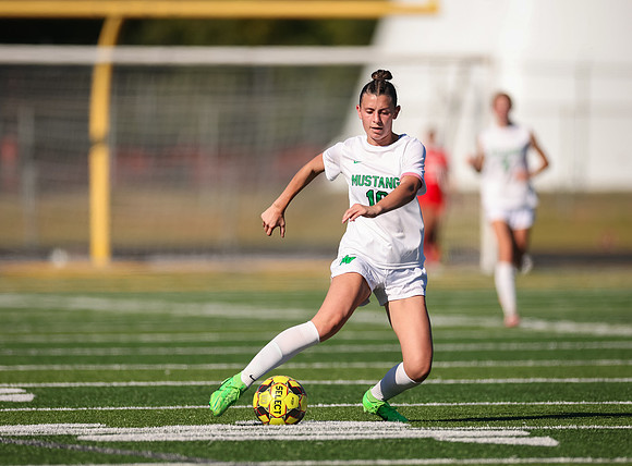 Mounds View vs Mahtomedi Girls Varisty Soccer 272