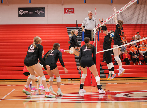 Centennial vs Osseo Girls Varsity Volleyball 115