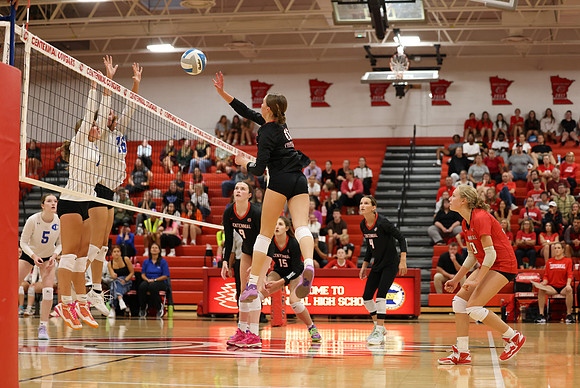 Centennial vs Cambridge-Isanti Girls Varsity Volleyball 176