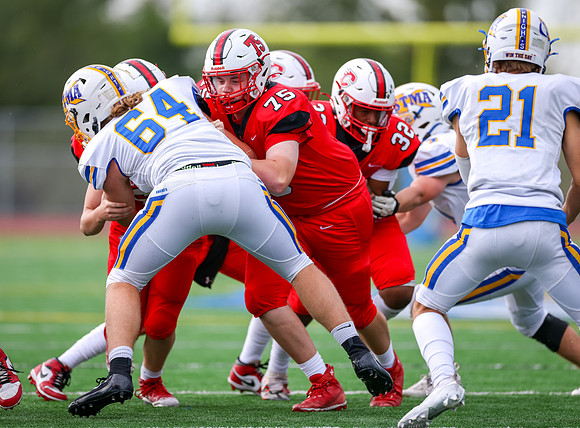 Centennial vs STMA JV Football 114
