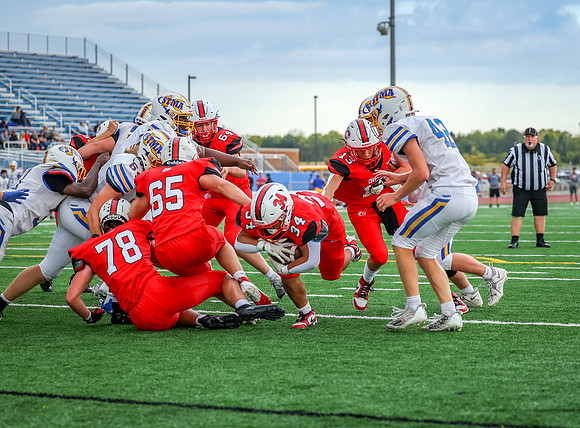 Centennial vs STMA JV Football 39