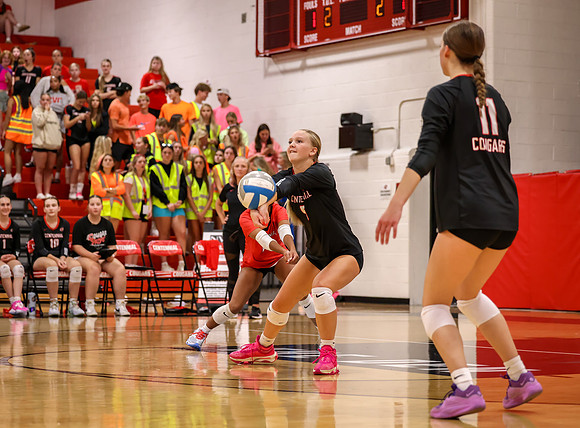 Centennial vs Duluth East Varsity Volleyball 220