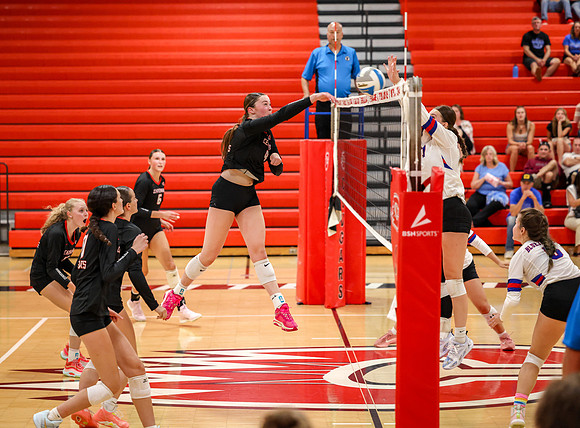 3362 Centennial vs Cambridge-Isanti Girls Varsity Volleyball