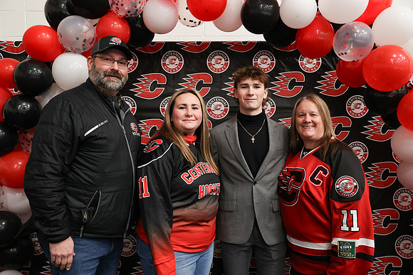 Centennial vs St Cloud Hockey 17