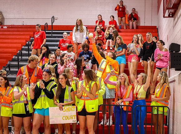 Centennial vs Duluth East Varsity Volleyball 3