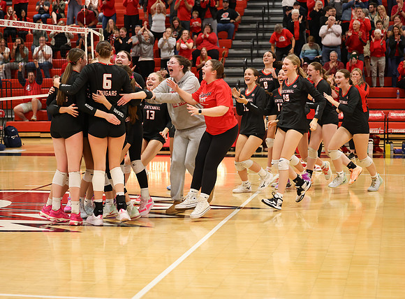 Centennial vs Blaine Girls Varsity Volleyball 337