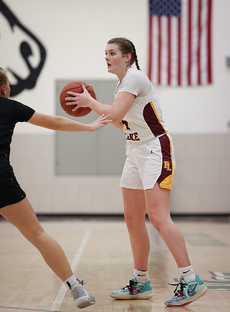 Mounds View vs Forest Lake Varsity Basketball 189