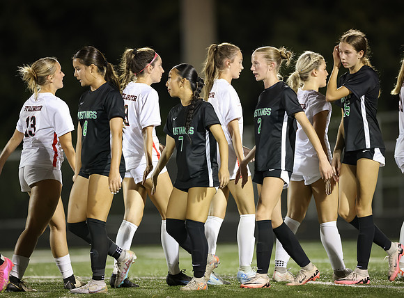 Mounds View vs Stillwater Varsity Soccer 161