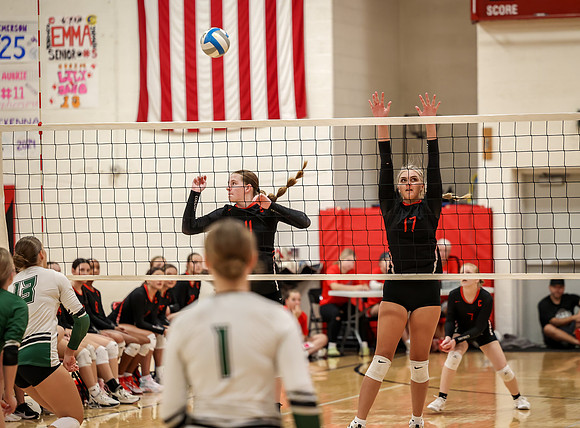 Centennial vs Mounds View Girls B Volleyball 42