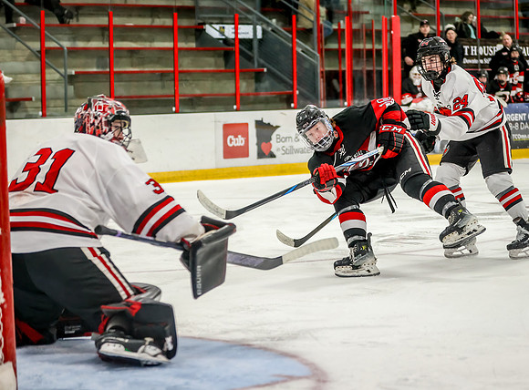 Centennial vs Stillwater Varsity Hockey 96