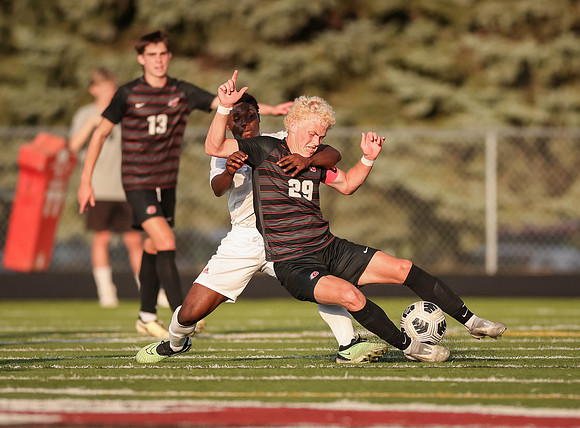Centennial vs Osseo Varsity Soccer 162