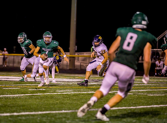 Mounds View vs Totino Grace Varsity Football 315