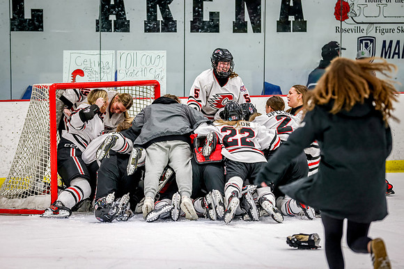 Centennial vs Maple Grove Varsity Hockey 258