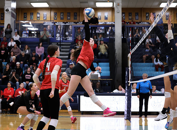 Centennial vs Blaine Girls Varsity Volleyball 35