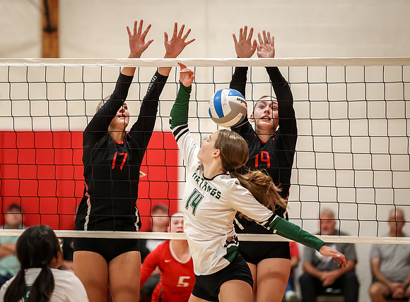 Centennial vs Mounds View Girls B Volleyball 36