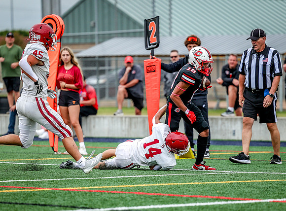 Centennial vs Maple Grove JV Football 104