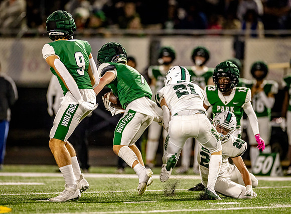 Mounds View vs Park Football 160