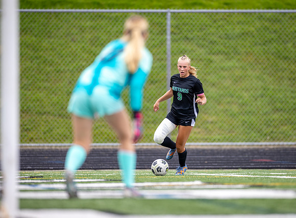 Mounds View vs Blaine Varsity Soccer 289