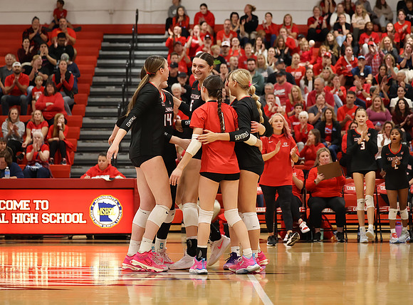 Centennial vs Blaine Girls Varsity Volleyball 43