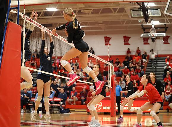 Centennial vs Blaine Girls Varsity Volleyball 206