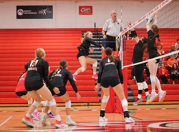 Centennial vs Osseo Girls Varsity Volleyball 114