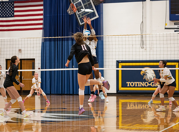 Centennial vs Totino-Grace Girls Varsity Volleyball 197
