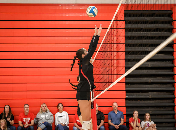 Centennial vs Mounds View Girls B Volleyball 20