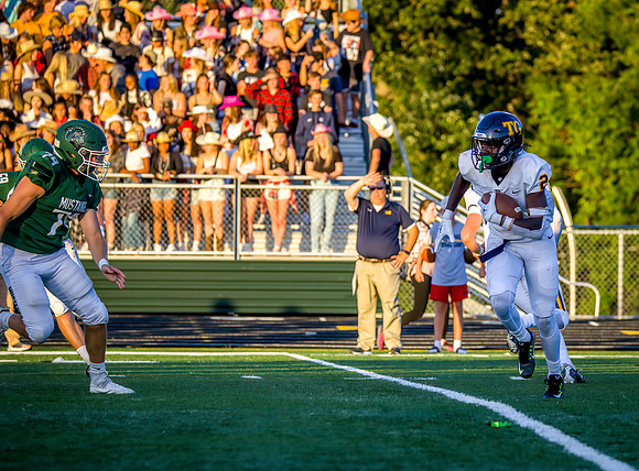 Mounds View vs Totino Grace Varsity Football 99