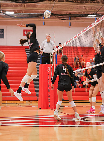 Centennial vs Osseo Girls Varsity Volleyball 99