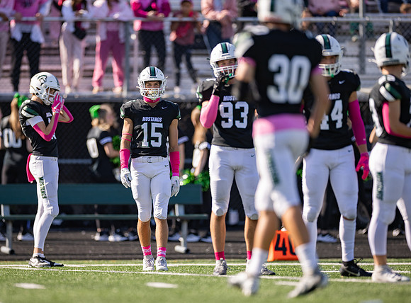 Mounds View vs STMA Varsity Football 105