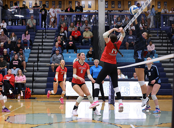 Centennial vs Blaine Girls Varsity Volleyball 89