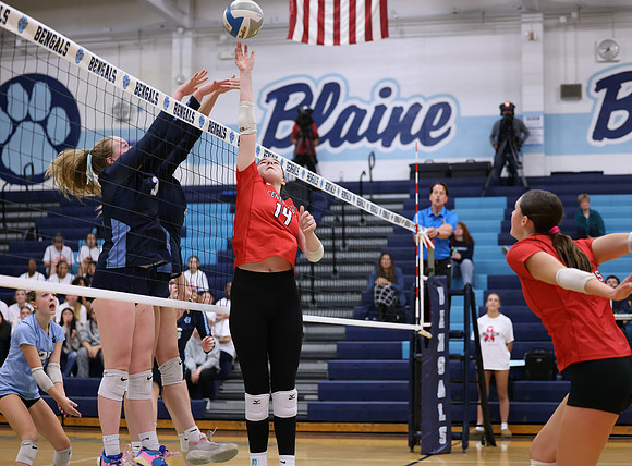 Centennial vs Blaine Girls Varsity Volleyball 141