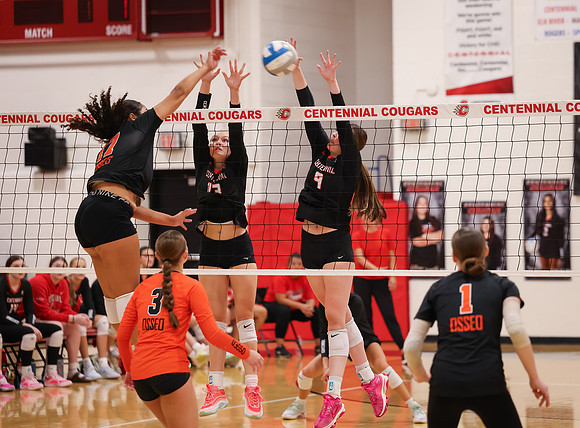 Centennial vs Osseo Girls Varsity Volleyball 124